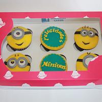 CUPCAKES PERSONALIZADOS MINIONS - PAMPLONA 