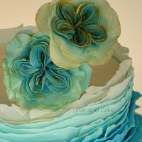 fondant frills with cabbage rose