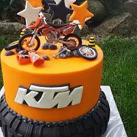 KTM cakes - cake by Silviq Ilieva - CakesDecor