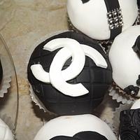 Chanel cupcakes