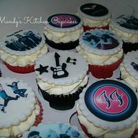 Foo Fighter themed Cupcakes