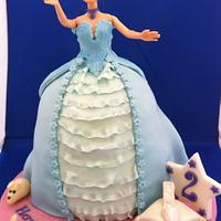Cinderella cake and cupcakes