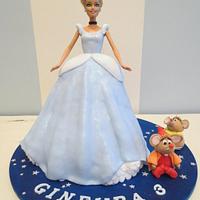 Barbie Cinderella cake