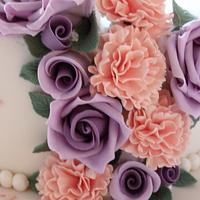 Rose & carnation cake