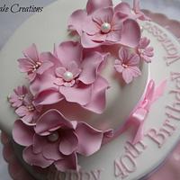 Vintage pink floral cake