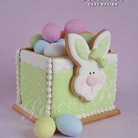 Easter Cookie Box with tutorial