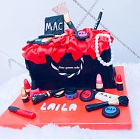 M.a.c makeup bag cake