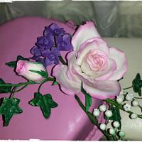 Little pink cake with shugar flowers