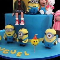 Despicable me Cake and Cakepops