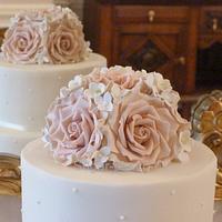 Amnesia Rose wedding cake