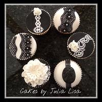 Black & White lace cupcakes
