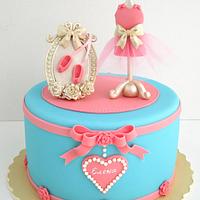 Shabby girl cake
