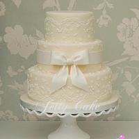 Lace and Bow Wedding Cake