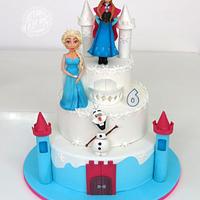 Frozen Castle Cake