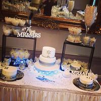 Bejeweled wedding dessert table ! 