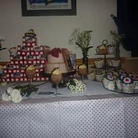 vintage wedding cake table