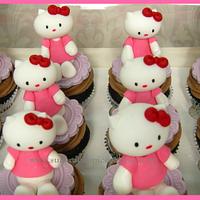 Hello Kitty Cupcakes 