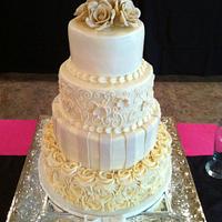 Ivory rose wedding cake 