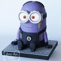 Disguised Minion Cake (from Despicable Me 2)