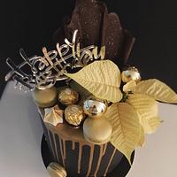 Drip Cake Black&Gold Special 