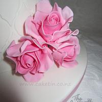 Quaterfoil and Pink roses