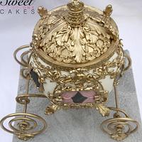 New 2015 Cinderella carriage gravity cake