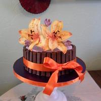 kitkat lily cake