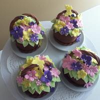 My spring basket cupcakes!