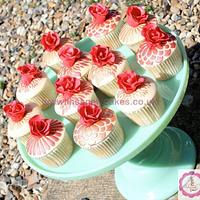 Vintage Red Rose Celebration Cupcakes