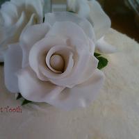 Simple Strawberry Delight Cake Birthday Cake w/Fondant Roses