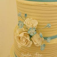 Ivory and blue Buttercream wedding