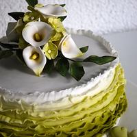 Little WeddingCake with Calla Lily and ruffles
