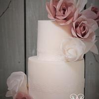 Wafer paper roses and ruffles 