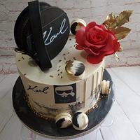Karl Lagerfeld cake