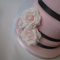 fifties inspired high heel and roses birthday cake
