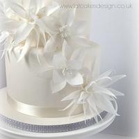 White winter wedding cake