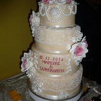 Sweet Pink White Floral Champagner Wedding Cake