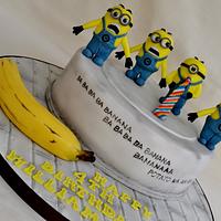 Minion Banana Cake