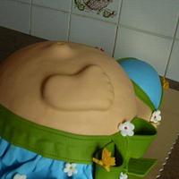 Belly cake for expectant mothers