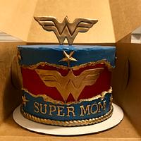 Wonder Woman fault line cake 