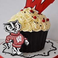  Wisconsin Bucky Badger giant cupcake cake 