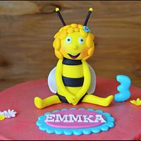 Drip cake Maya the bee 