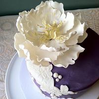 Peony and lace cake