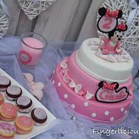 Baby Minnie cake
