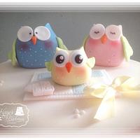 Cute owl baby shower cake