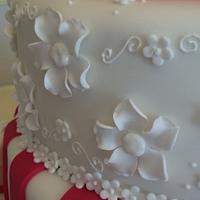 Pink & White Wedding Cake with mini Cakes