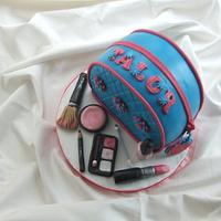 Make up bag birthday cake