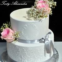 Wedding cake with roses