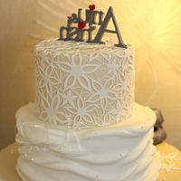 Crumply Wedding Cake ( & Thor! )