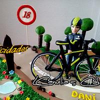  Bike and cyclist CAKE